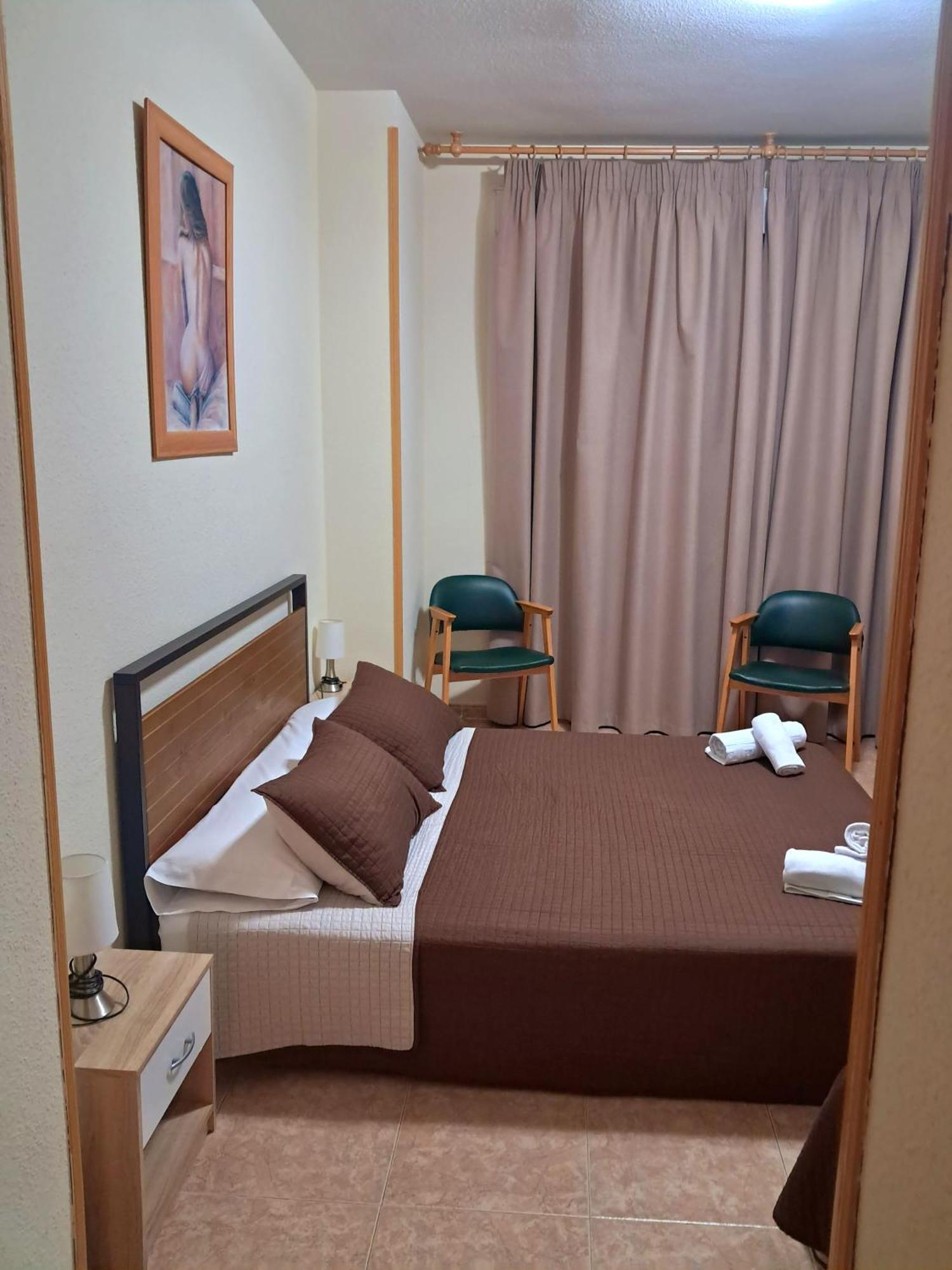 Hostal Dona Maria 발데모로 외부 사진