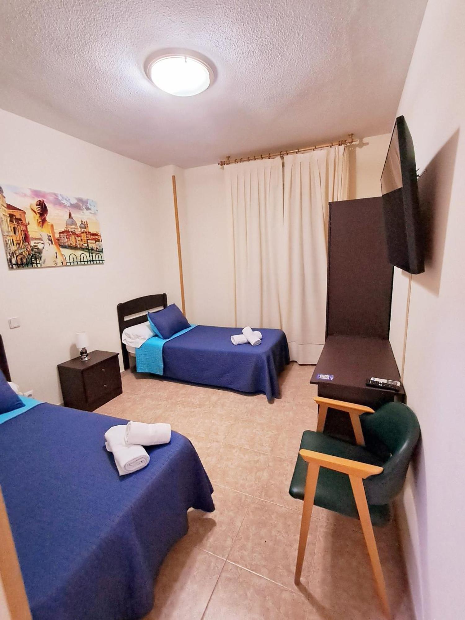 Hostal Dona Maria 발데모로 외부 사진